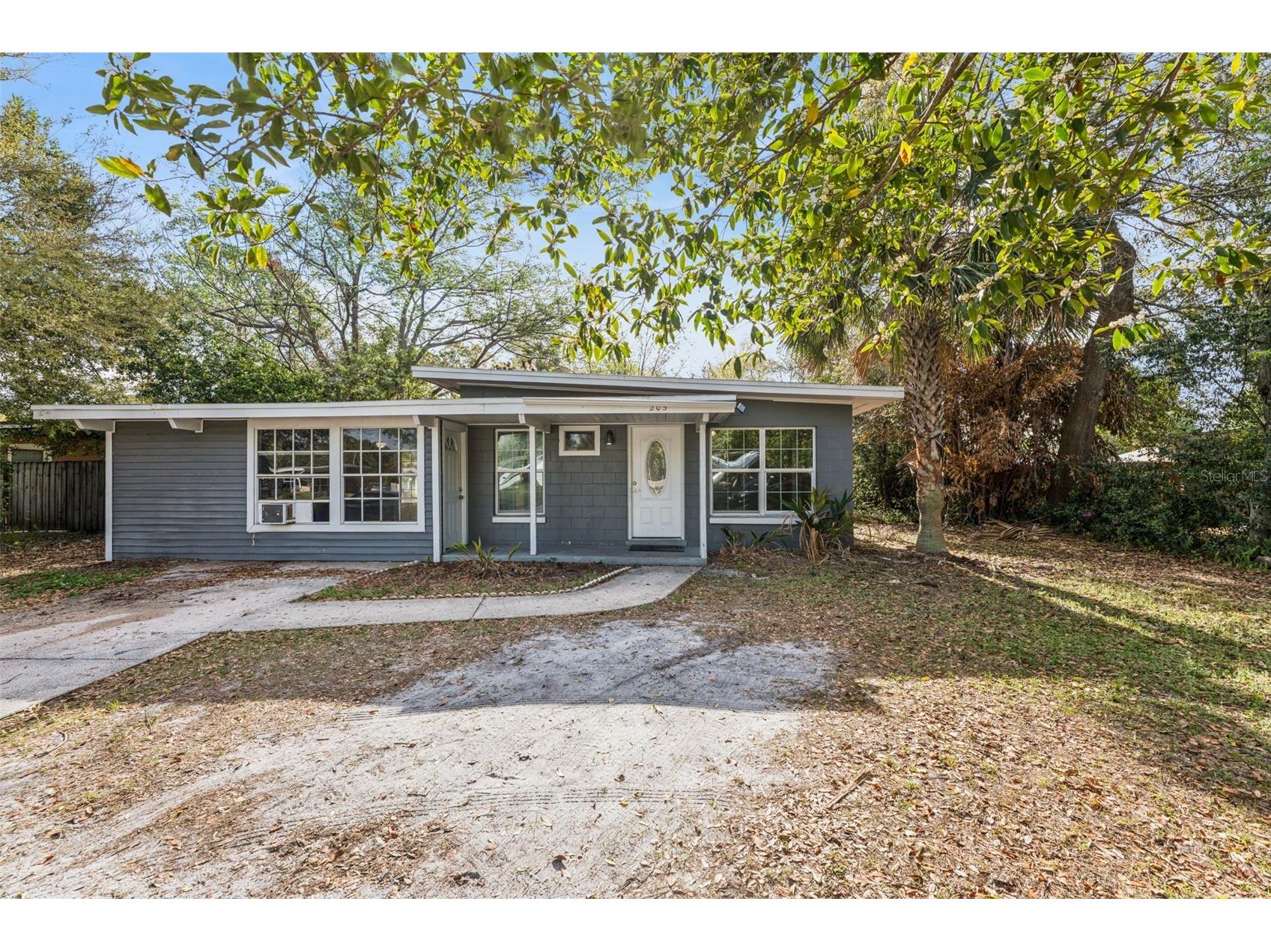 205 Oakland Avenue Sanford FL 32773 O6390851 image1