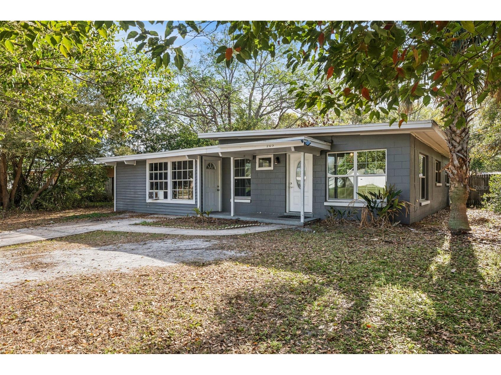 205 Oakland Avenue Sanford FL 32773 O6390851 image2