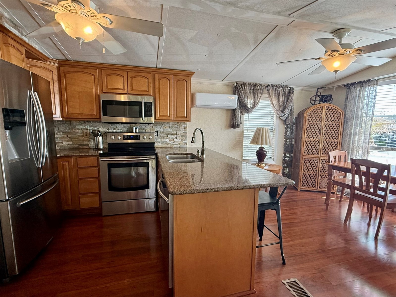 205 Pansy Street Davenport FL 33837 P4938448 image9
