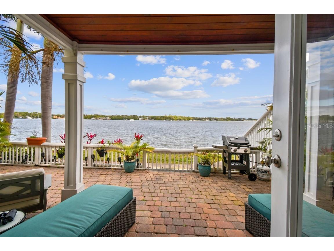 205 Pompano Drive SE #A Saint Petersburg FL 33705 U8188857 image1