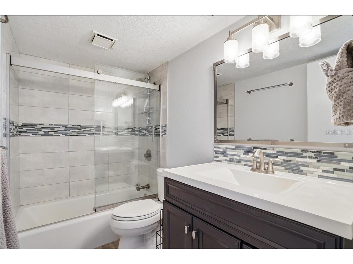 205 Pompano Drive SE #B Saint Petersburg FL 33705 TB8469996 image19