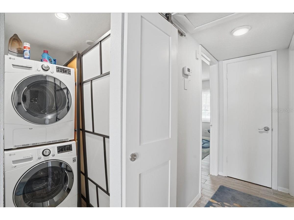 205 Pompano Drive SE #B Saint Petersburg FL 33705 TB8469996 image20