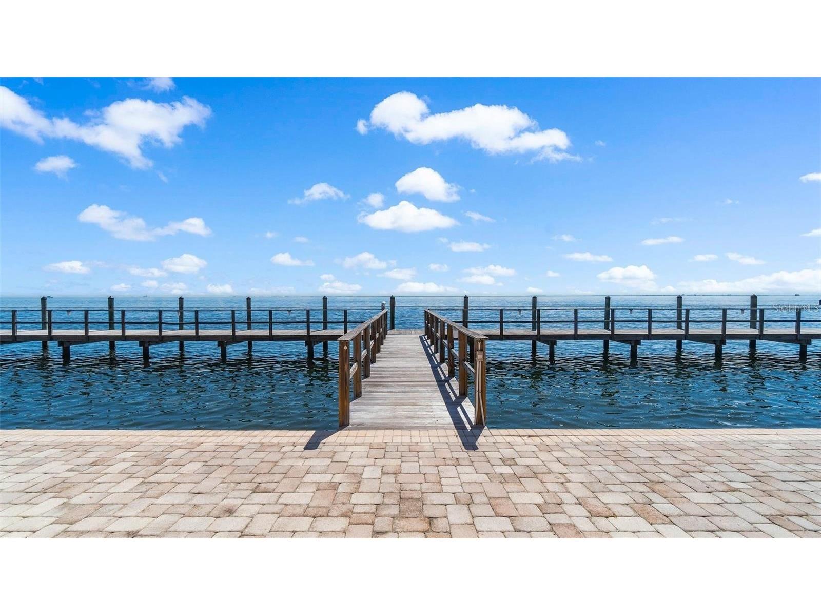 205 Pompano Drive SE #D Saint Petersburg FL 33705 - BIG BAYOU A4699441 image23