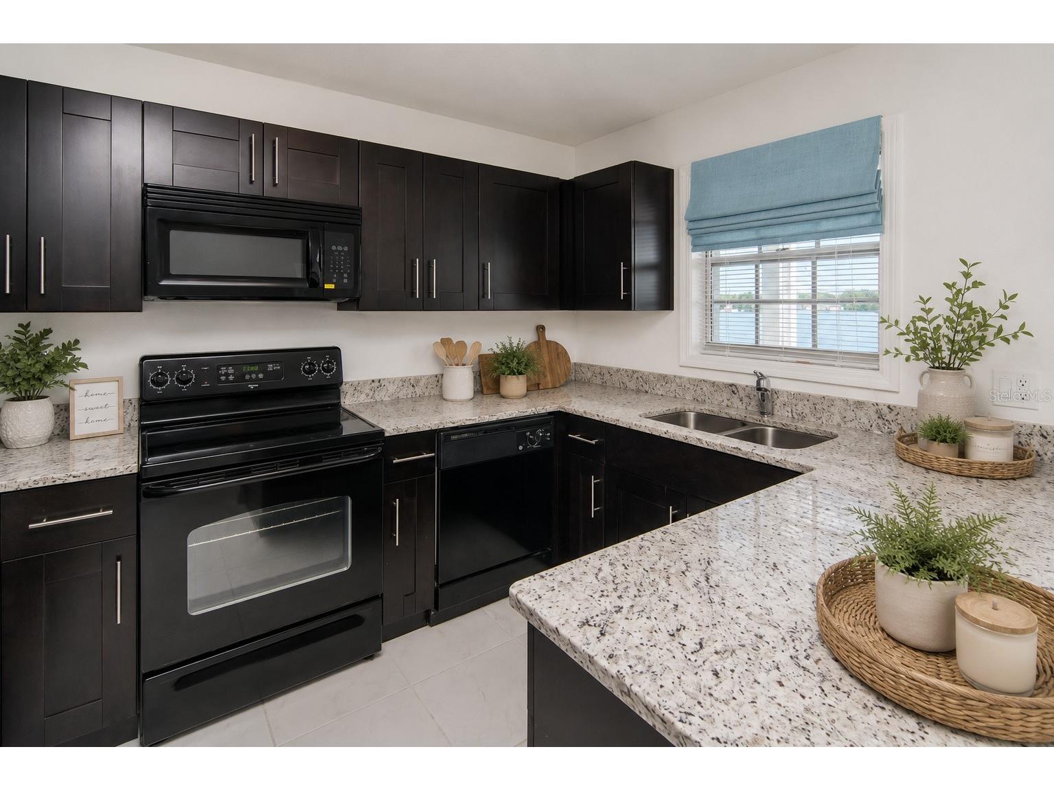 205 Pompano Drive SE #D Saint Petersburg FL 33705 - BIG BAYOU A4699441 image7