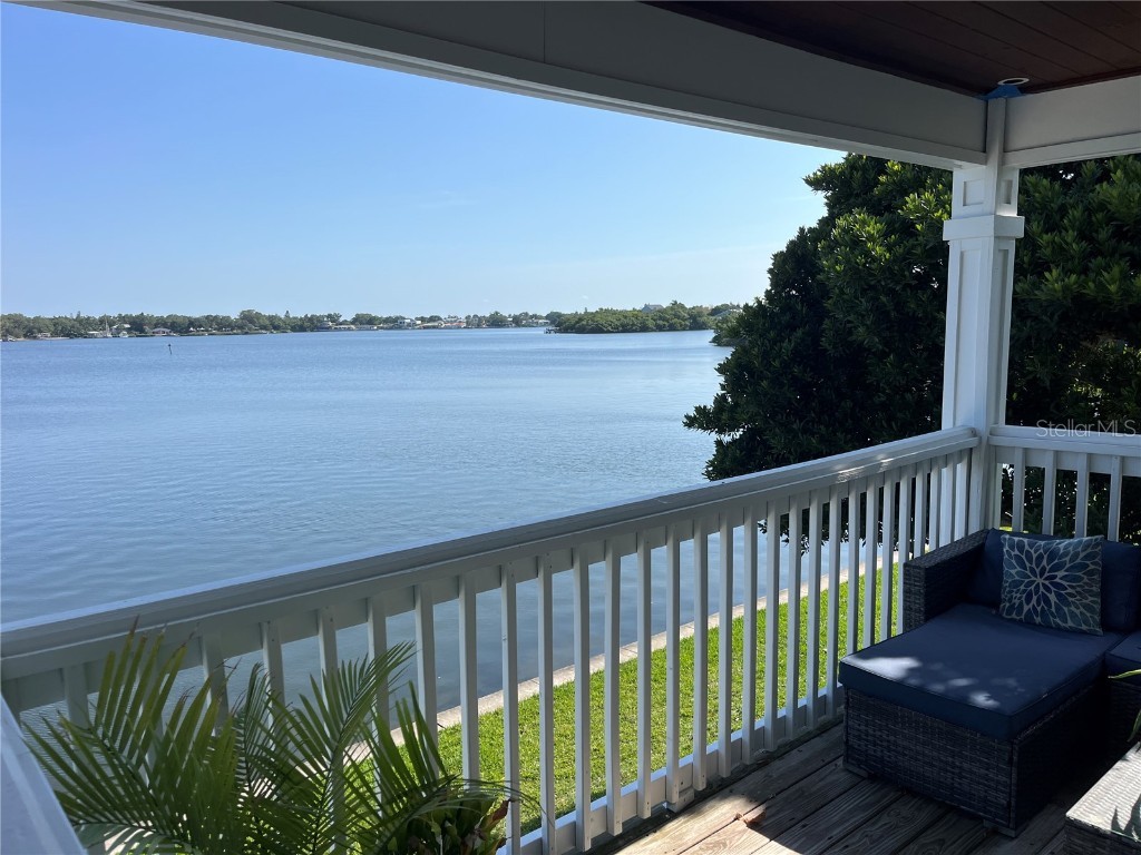 205 Pompano Drive SE #D Saint Petersburg FL 33705 - BIG BAYOU TB8412401 image11