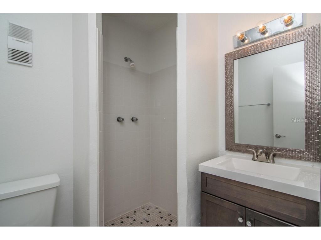 205 Pompano Drive SE #D Saint Petersburg FL 33705 - BIG BAYOU TB8412401 image6