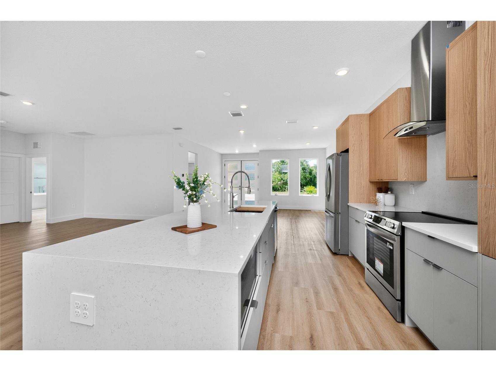 205 Redwood Road Rotonda West FL 33947 D6147614 image5