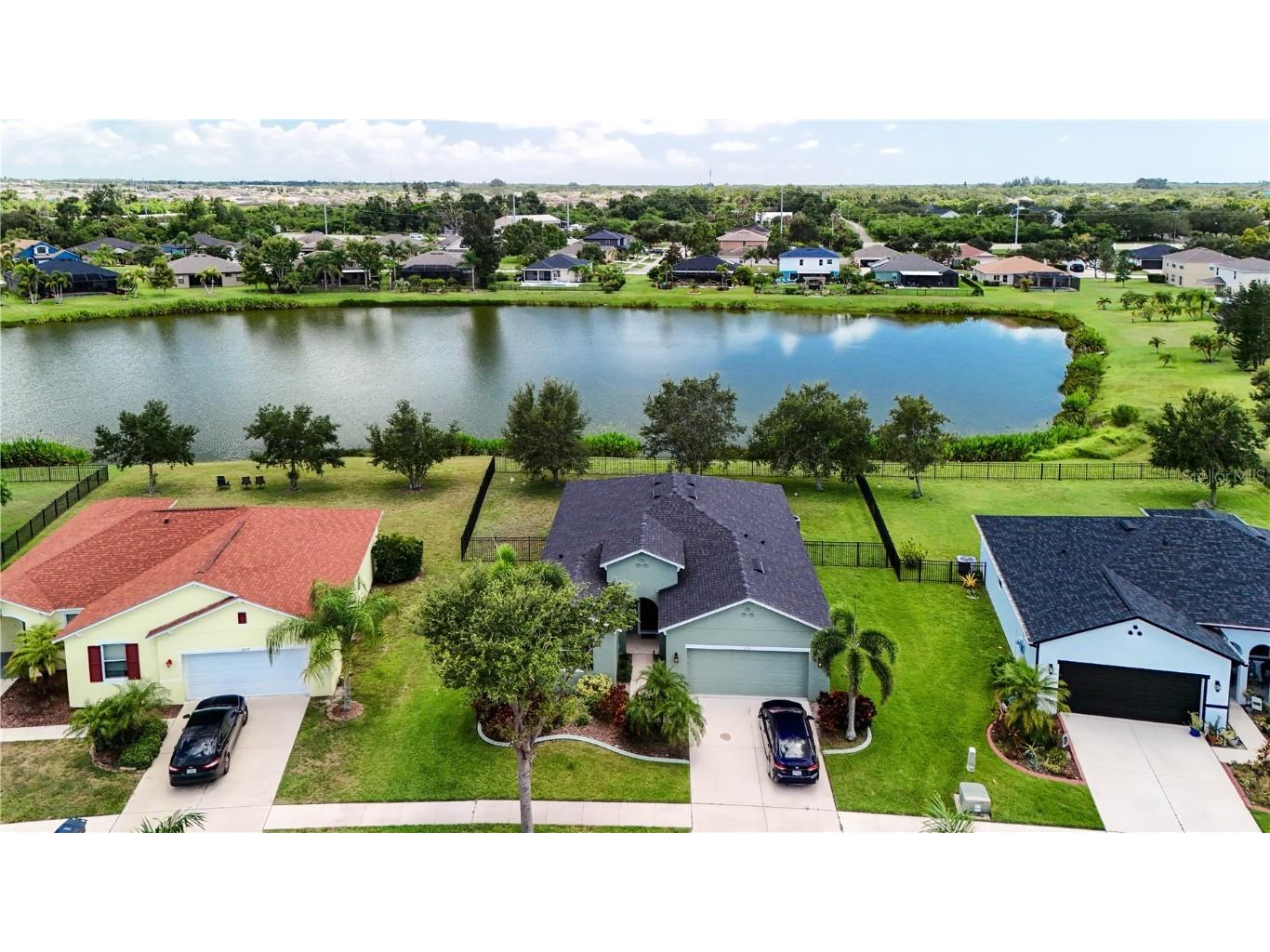 205 Star Shell Drive Apollo Beach FL 33572 O6333798 image1