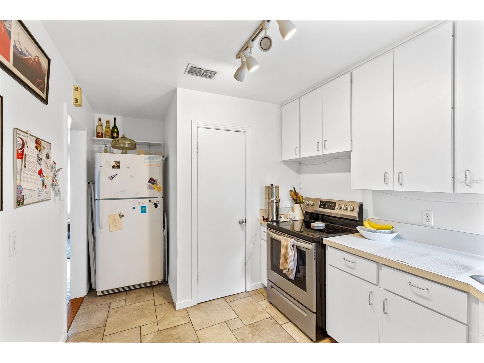 205 W King Street Orlando FL 32804 O6396815 image8
