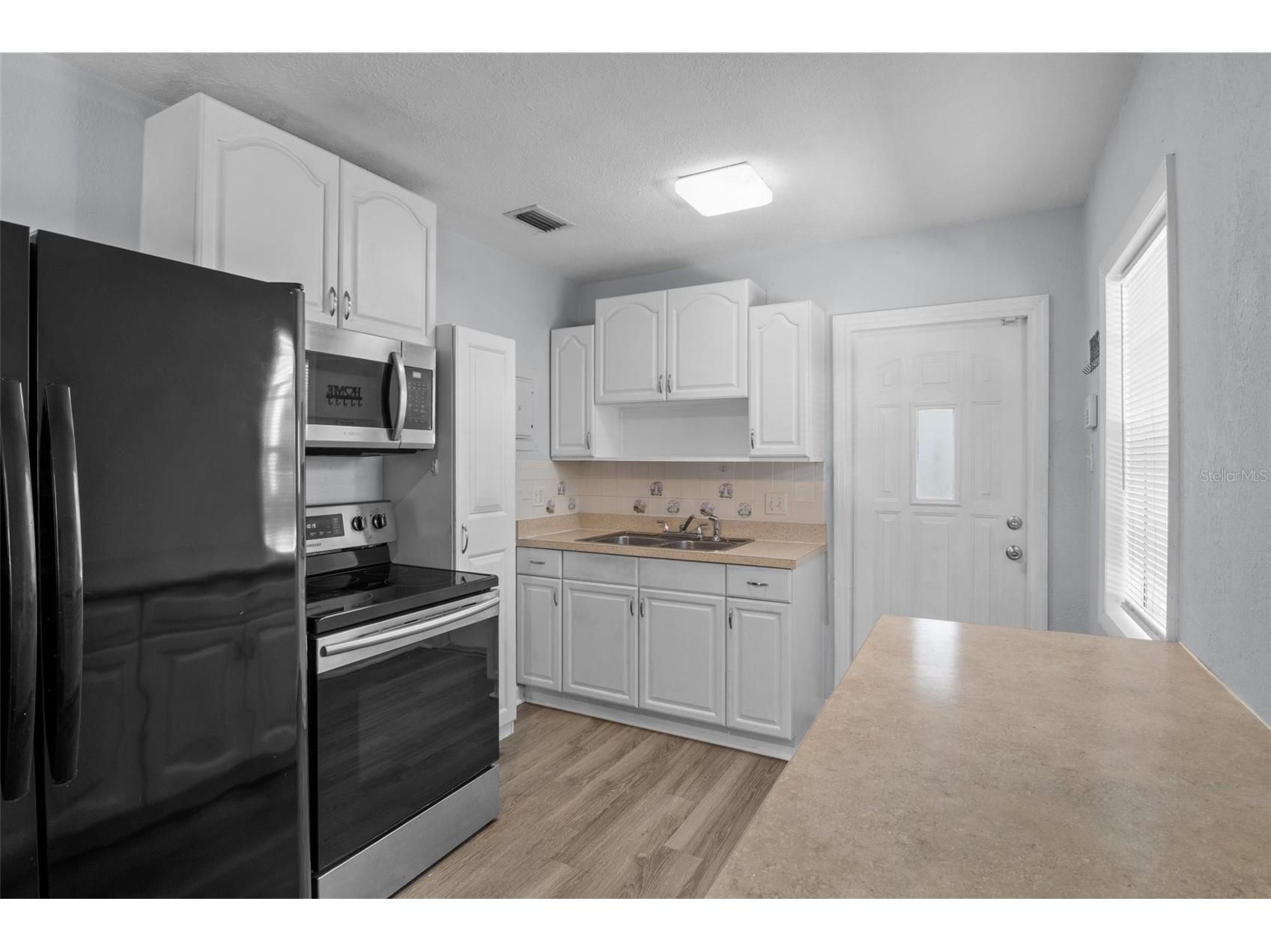 205 W Maple Street Davenport FL 33837 P4938894 image11