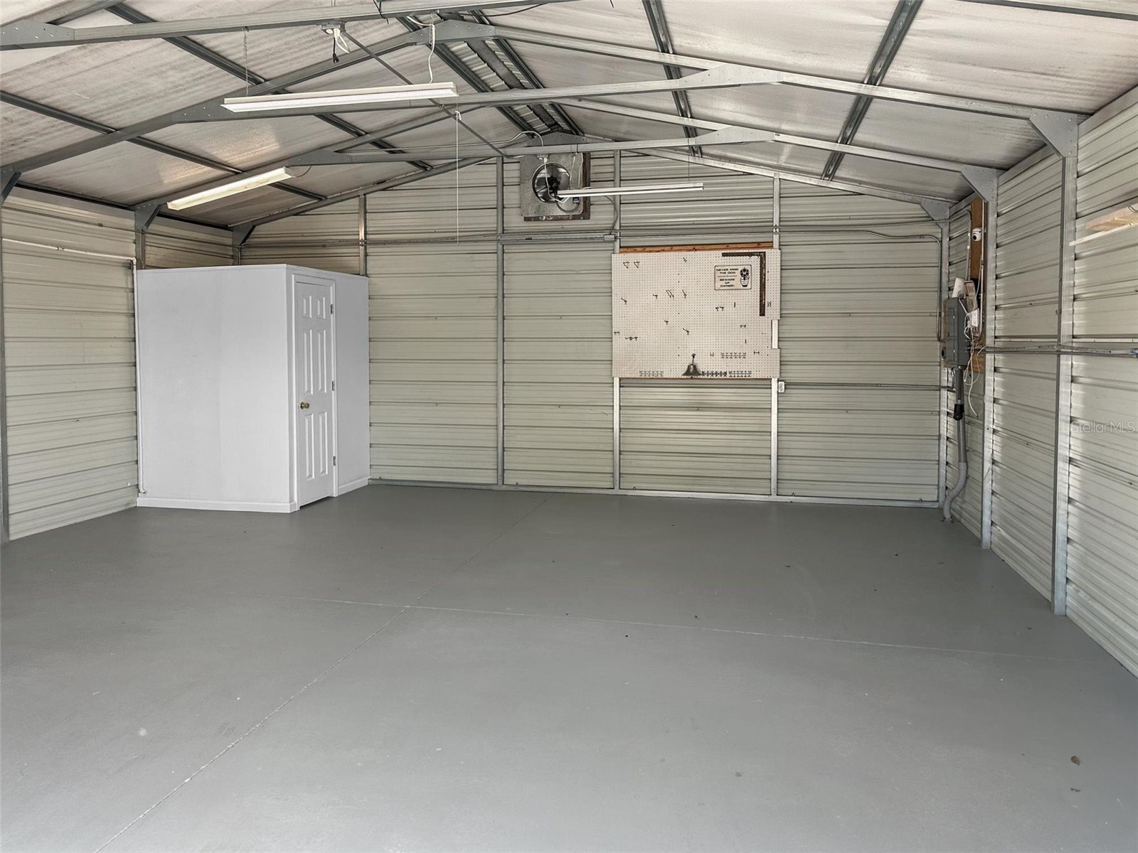205 W Maple Street Davenport FL 33837 P4938894 image22