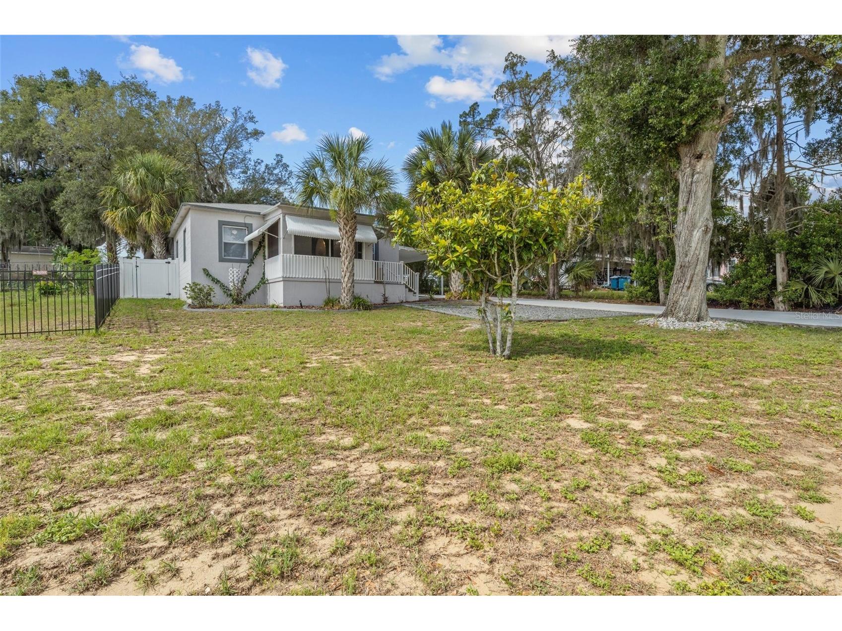 205 W Maple Street Davenport FL 33837 P4938894 image26