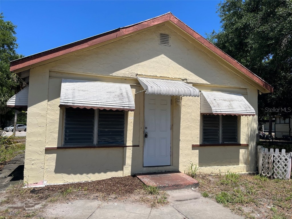 205 W Sproule Avenue Kissimmee FL 34741 S5084737 image1