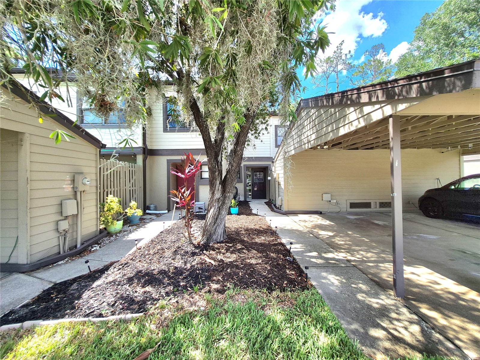 205 Woods Landing Trail Oldsmar FL 34677 TB8524916 image1