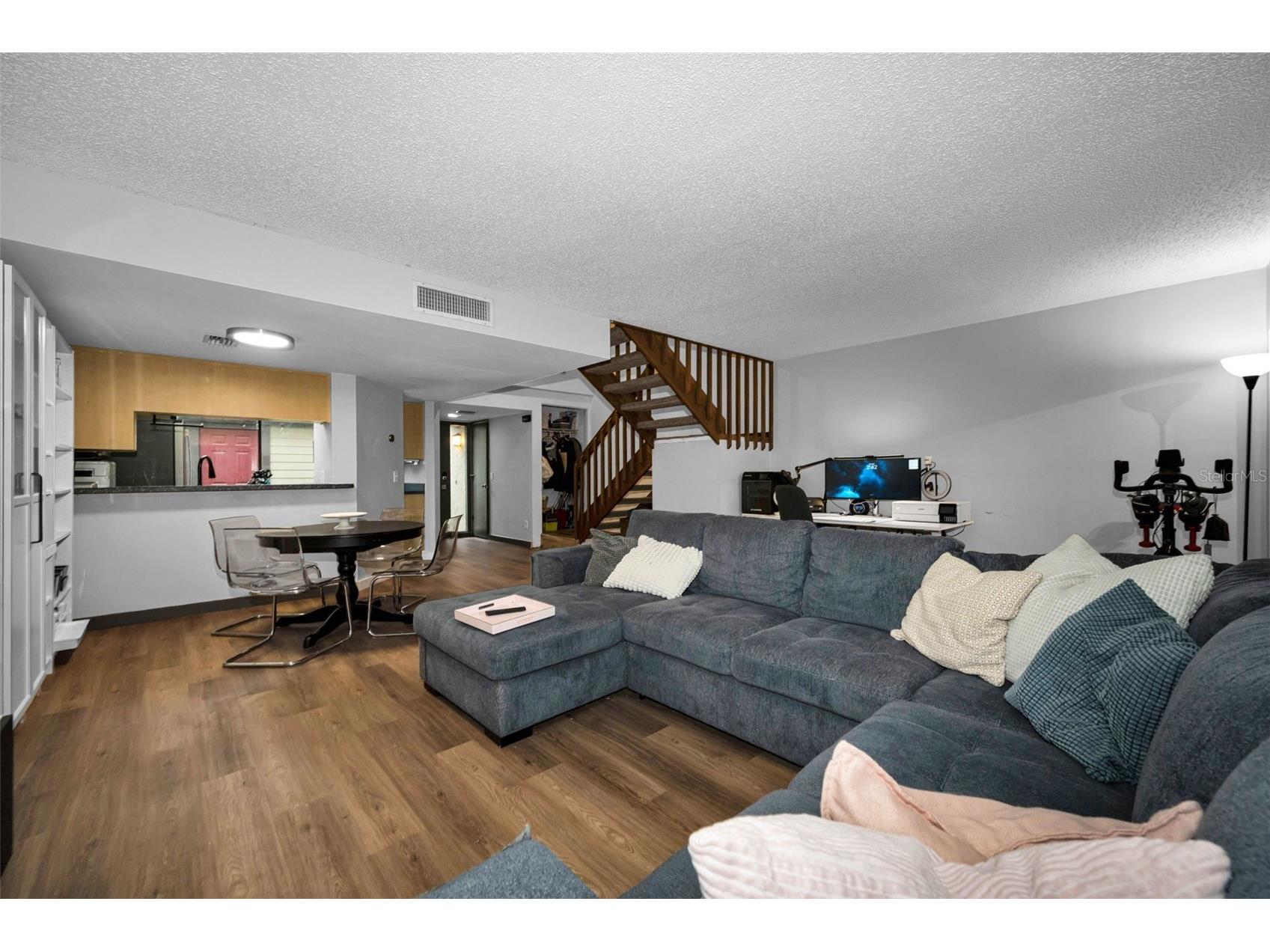 205 Woods Landing Trail Oldsmar FL 34677 TB8524916 image8