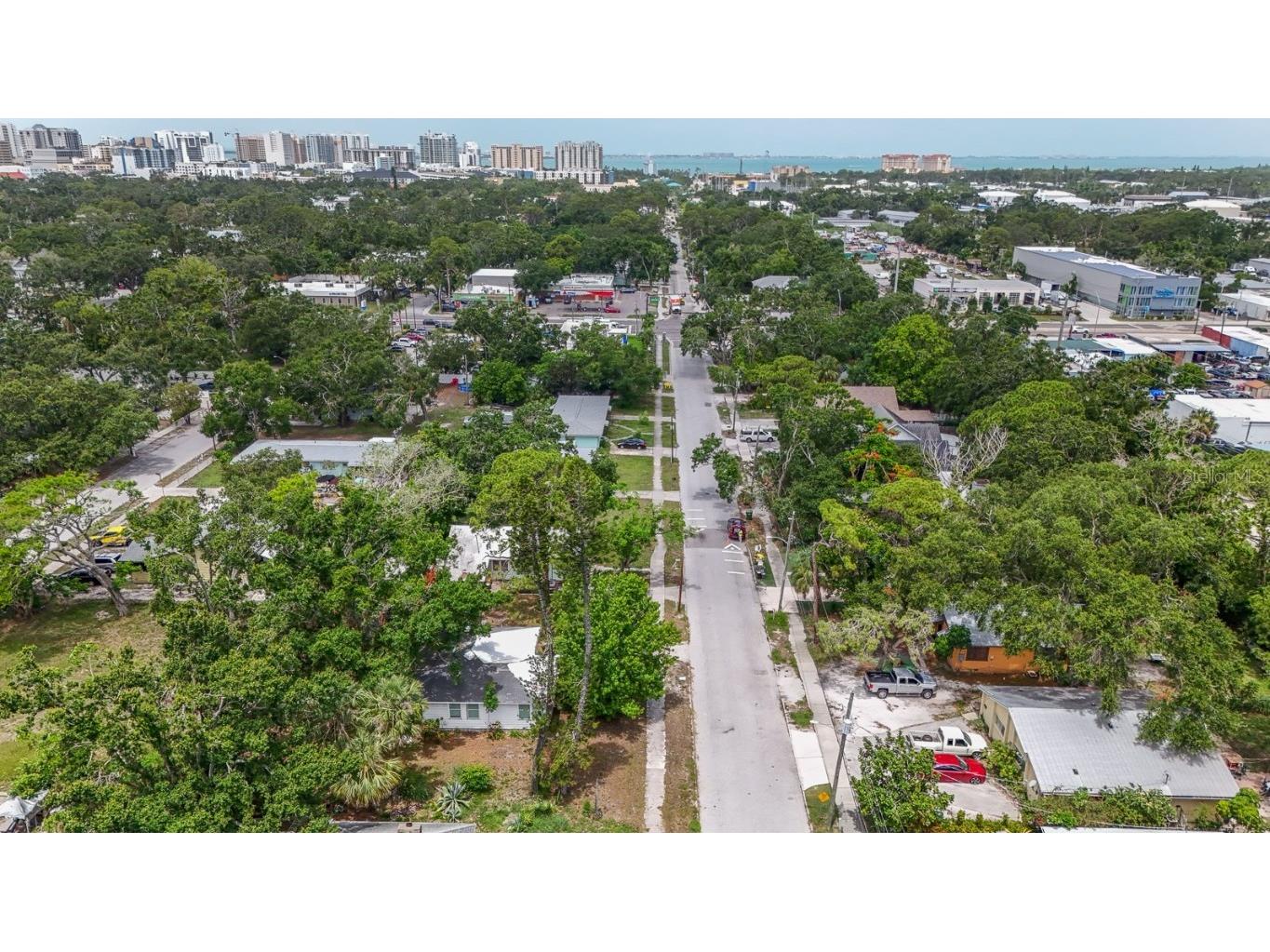 2050-2026 10th Sarasota FL 34237 TB8397140 image9