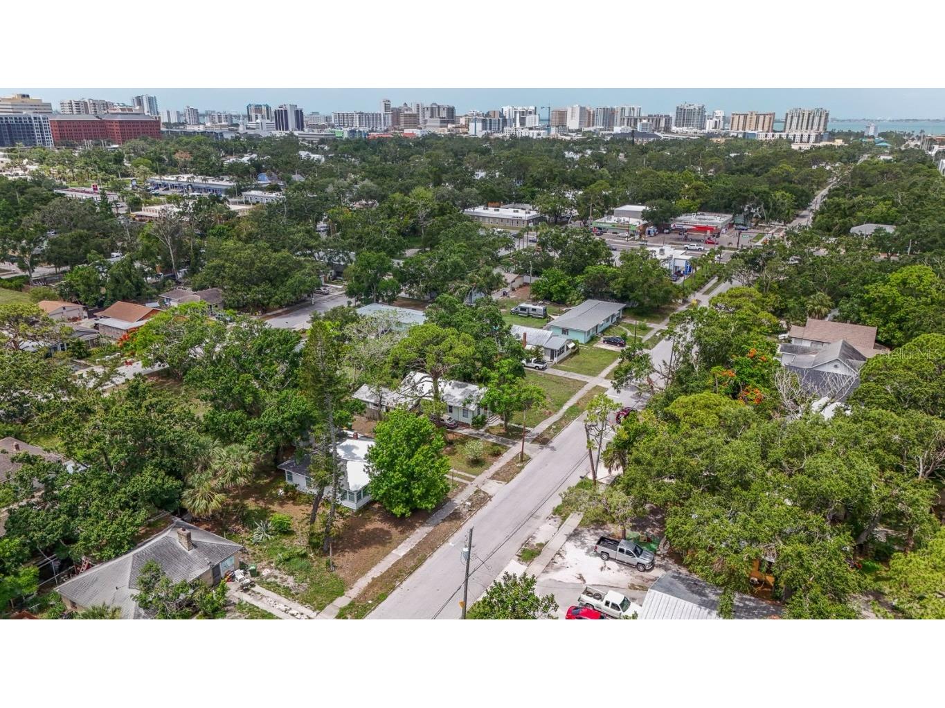 2050-2026 10th Sarasota FL 34237 TB8397724 image8