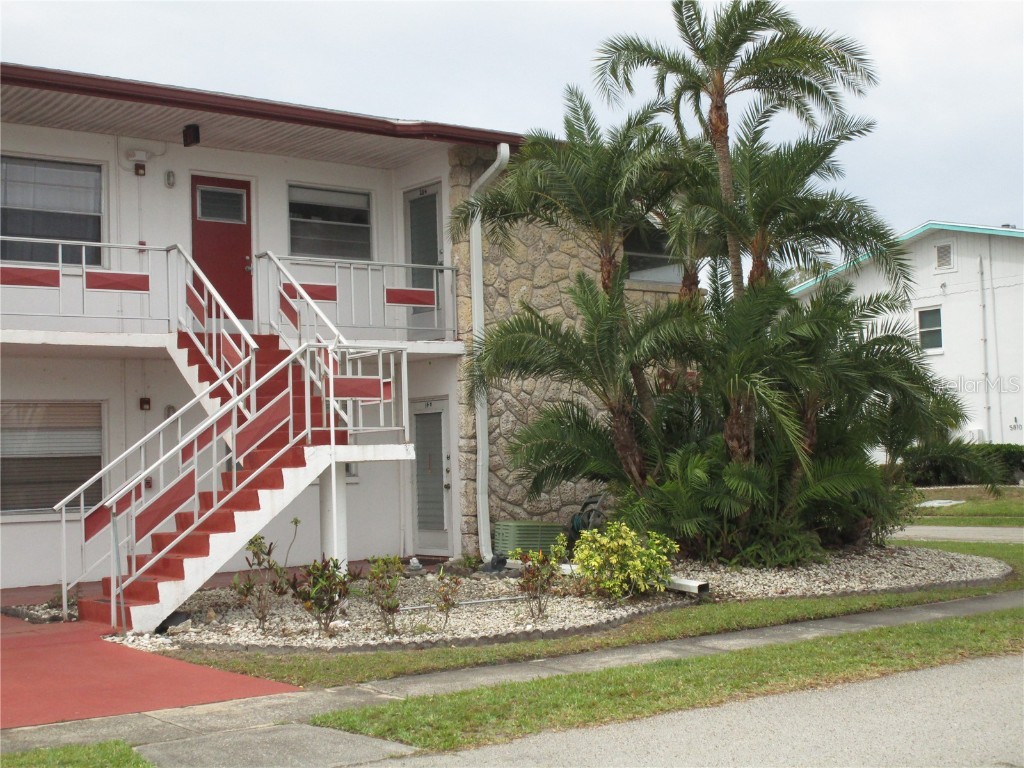 2050 58th Avenue N #28 Saint Petersburg FL 33714 U8197178 image1