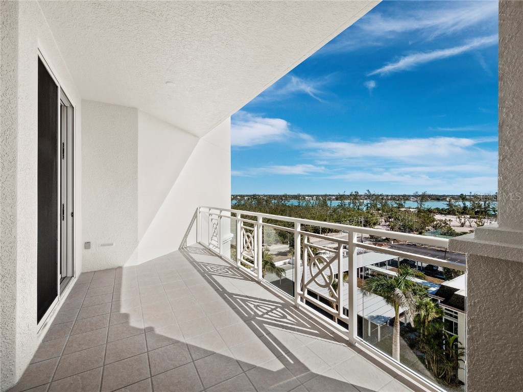 2050 Benjamin Franklin Drive #601-A Sarasota FL 34236 - GULF OF MEXICO / SARASOTA BAY A4660010 image32