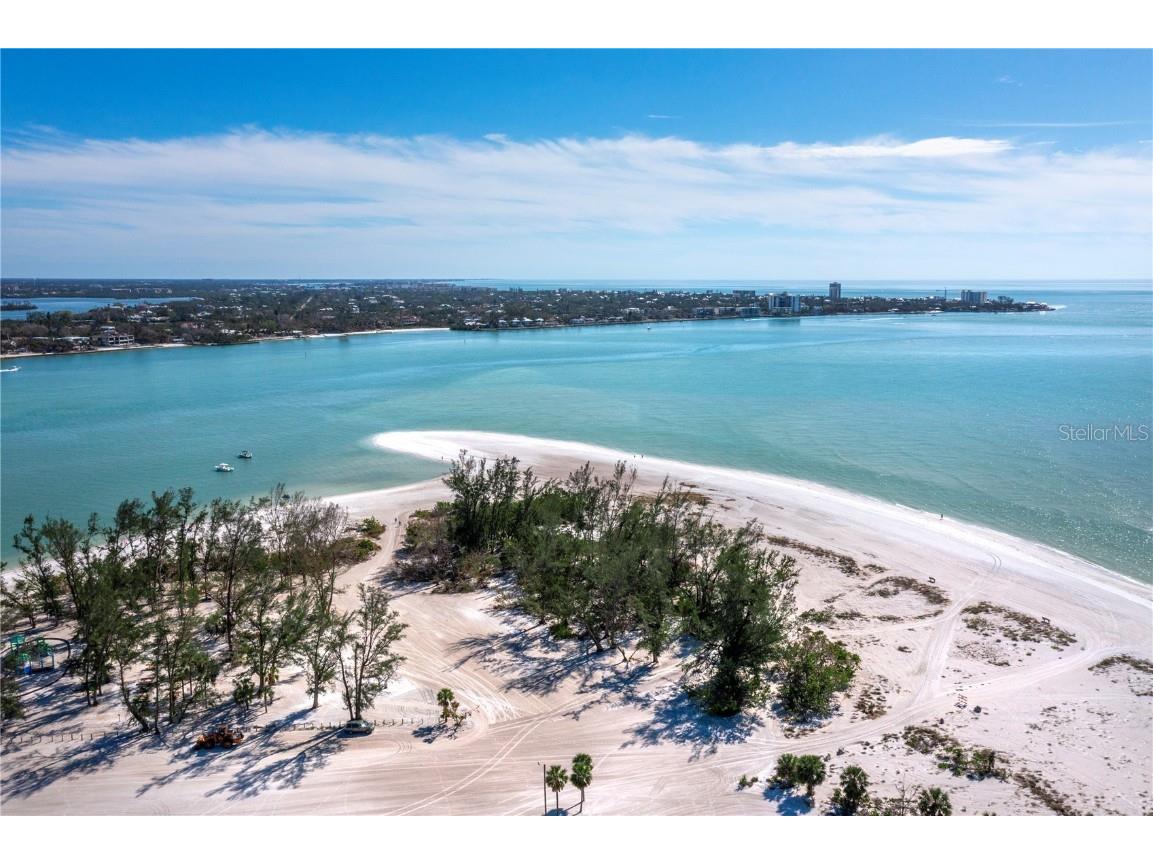 2050 Benjamin Franklin Drive #601-A Sarasota FL 34236 - GULF OF MEXICO / SARASOTA BAY A4660010 image40