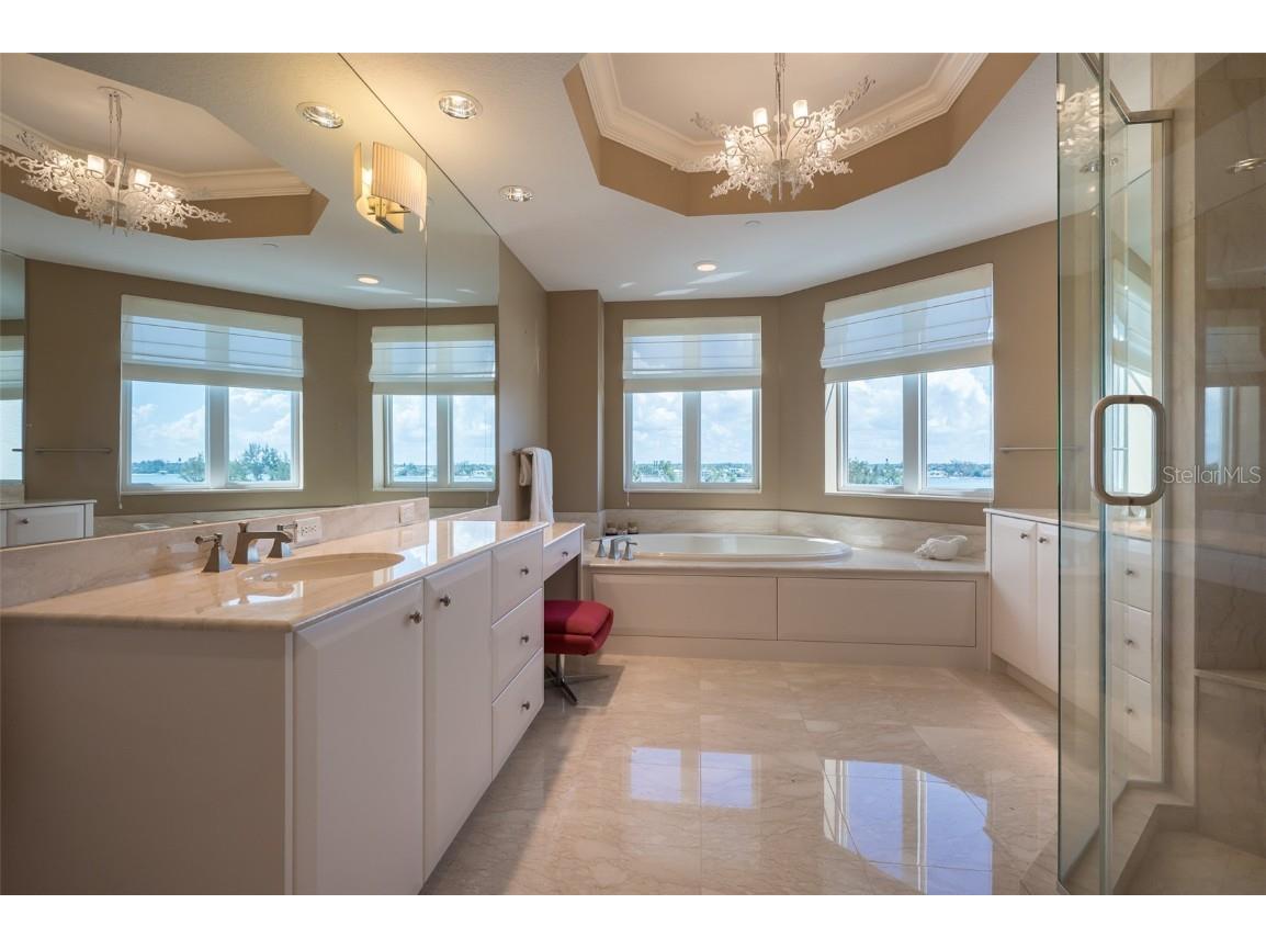 2050 Benjamin Franklin Drive #A601 Sarasota FL 34236 - GULF /SARASOTA BAY A4668936 image22