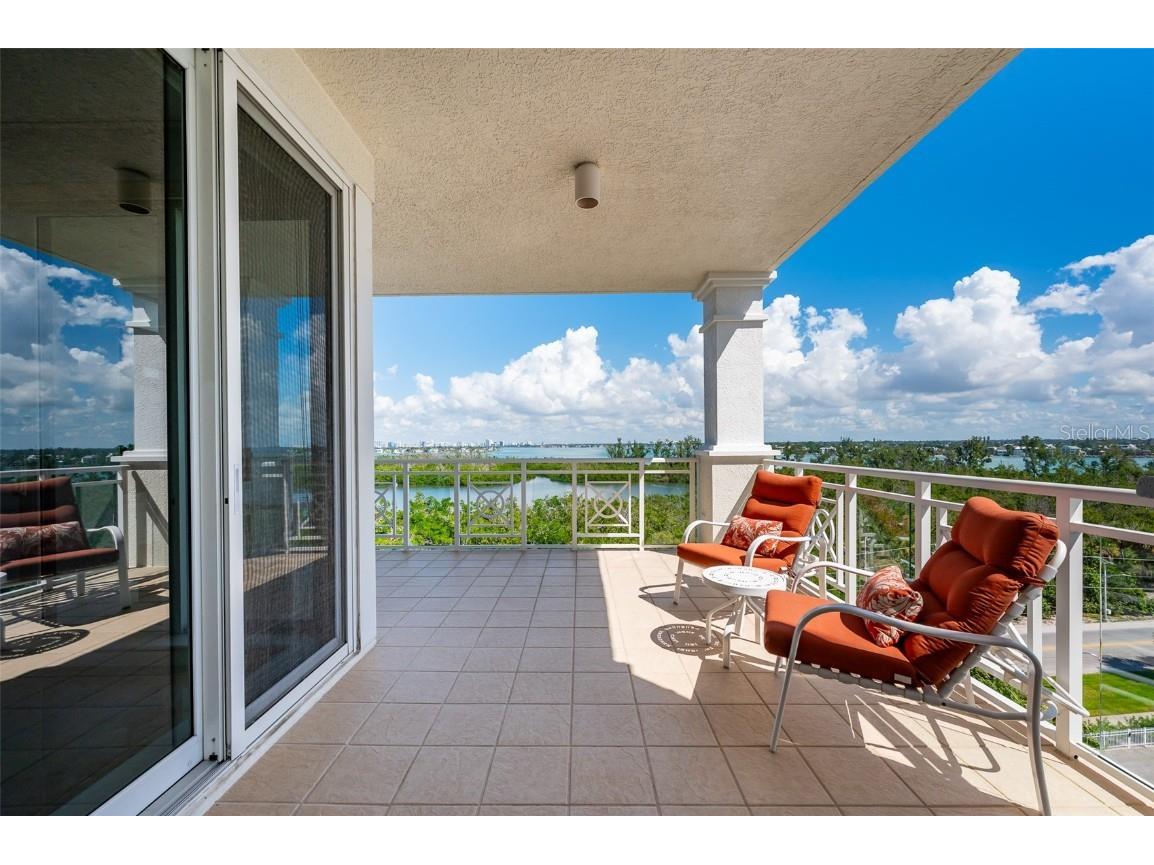2050 Benjamin Franklin Drive #A601 Sarasota FL 34236 - GULF /SARASOTA BAY A4668936 image37