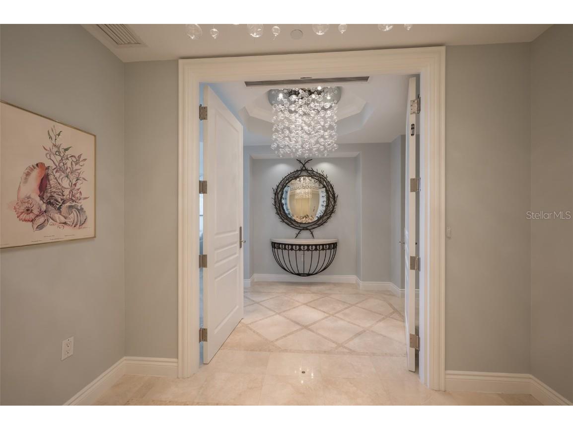 2050 Benjamin Franklin Drive #A601 Sarasota FL 34236 - GULF /SARASOTA BAY A4668936 image4