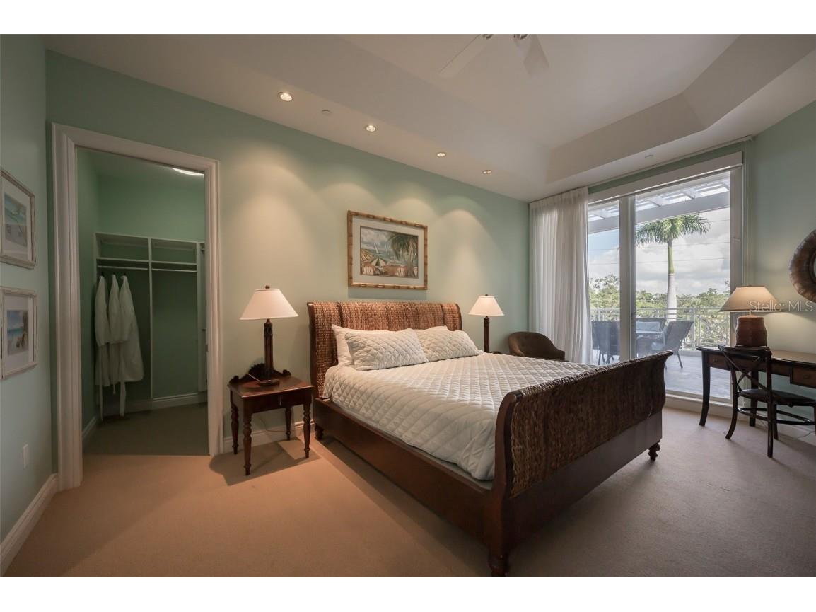 2050 Benjamin Franklin Drive #A601 Sarasota FL 34236 - GULF /SARASOTA BAY A4668936 image59