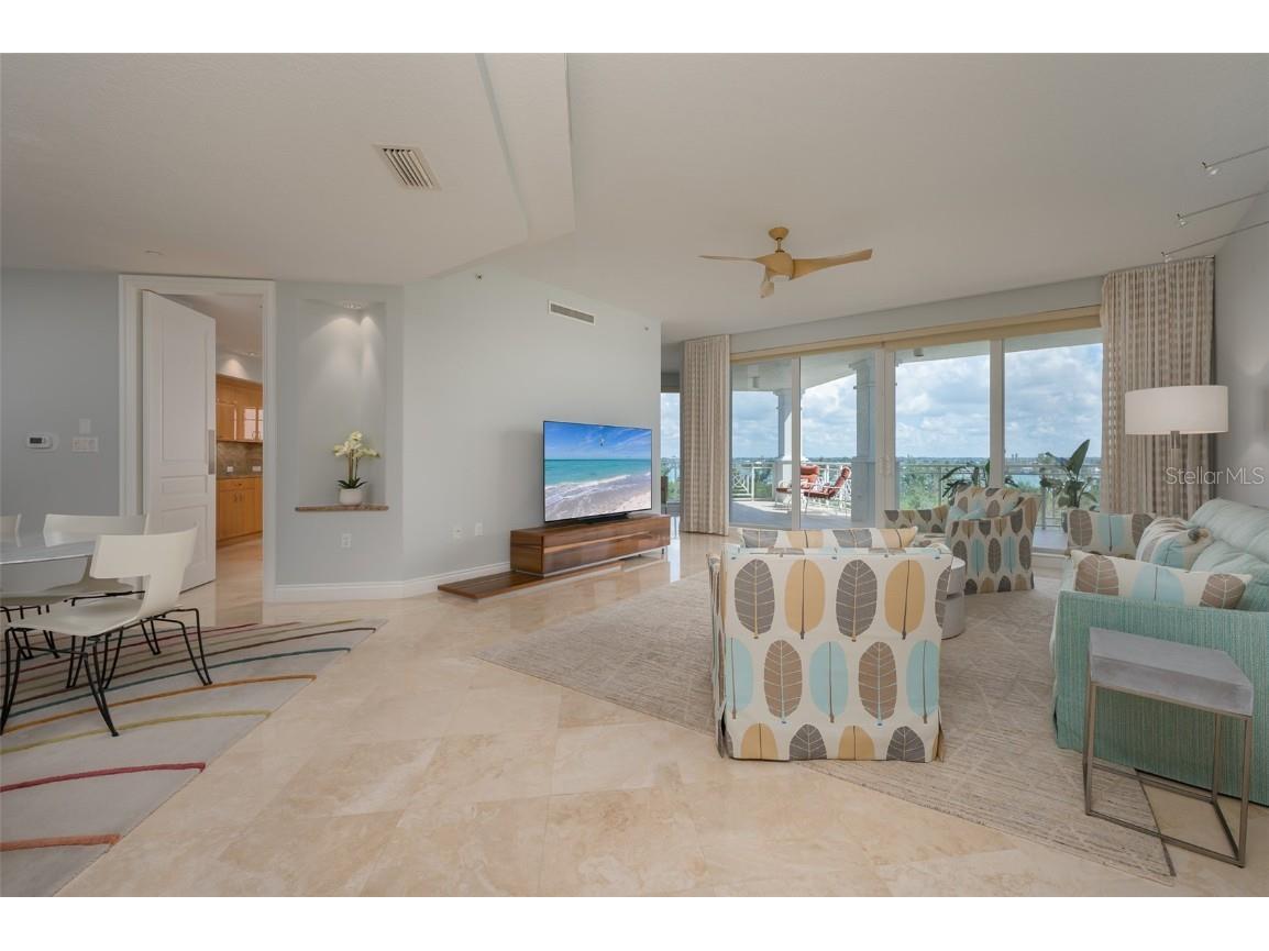 2050 Benjamin Franklin Drive #A601 Sarasota FL 34236 - GULF /SARASOTA BAY A4668936 image7