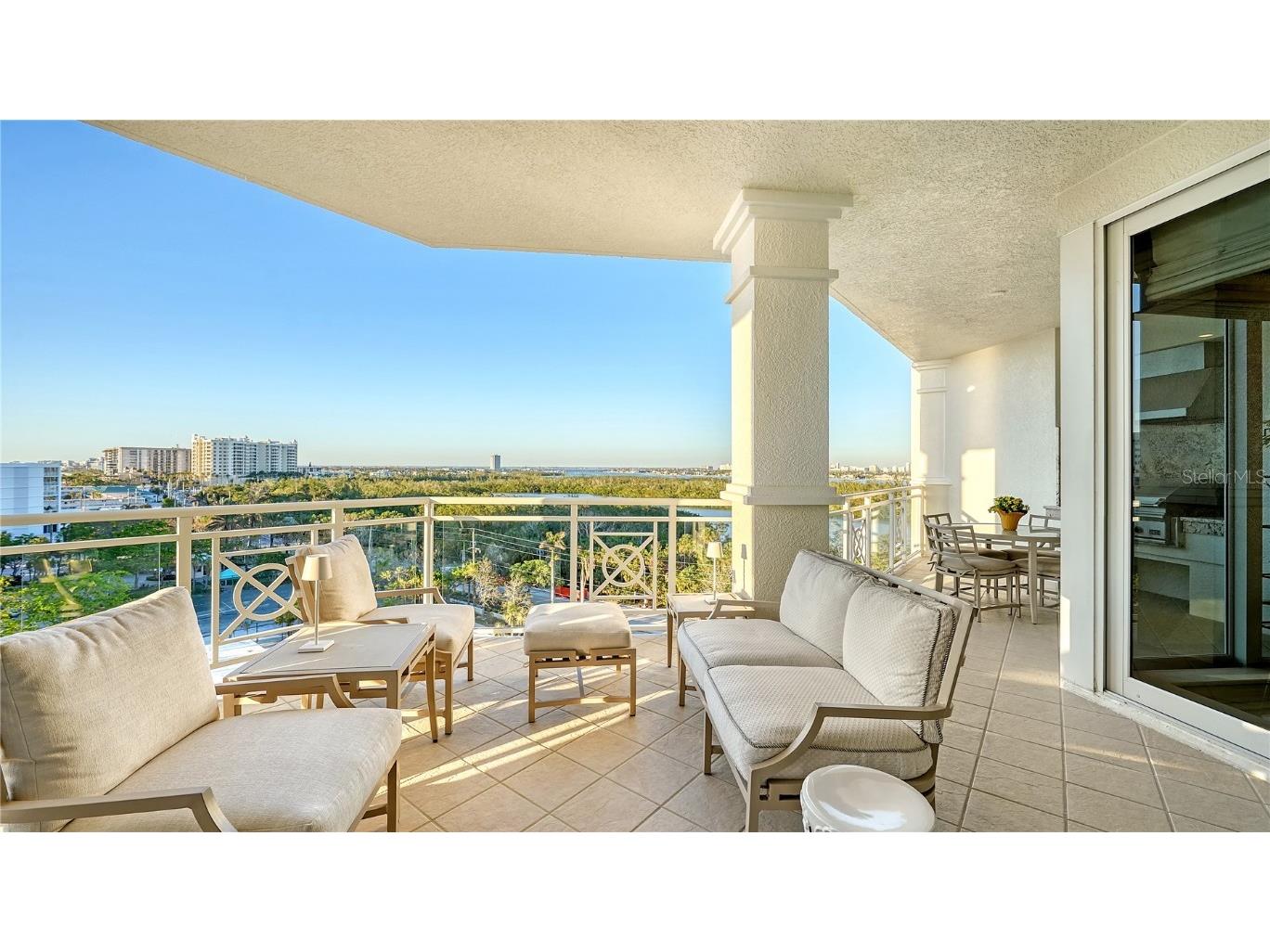 2050 Benjamin Franklin Drive #B704 Sarasota FL 34236 A4672363 image11