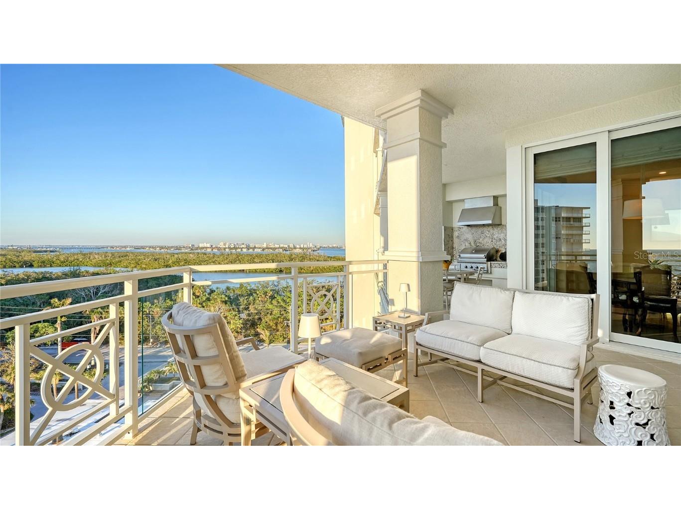 2050 Benjamin Franklin Drive #B704 Sarasota FL 34236 A4672363 image12