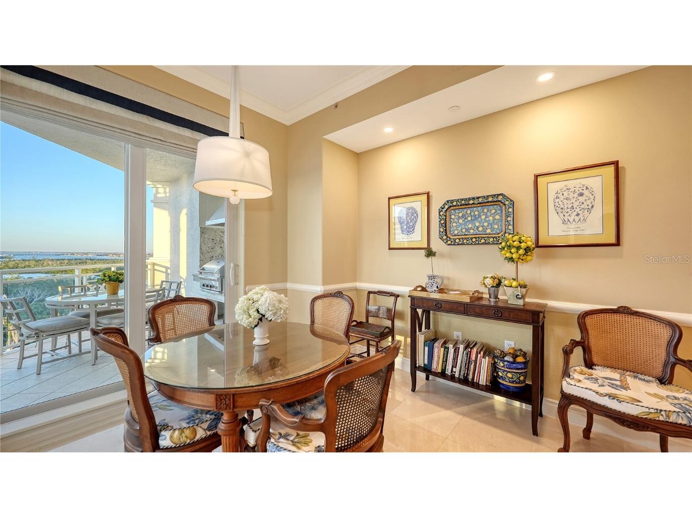 2050 Benjamin Franklin Drive #B704 Sarasota FL 34236 A4672363 image18