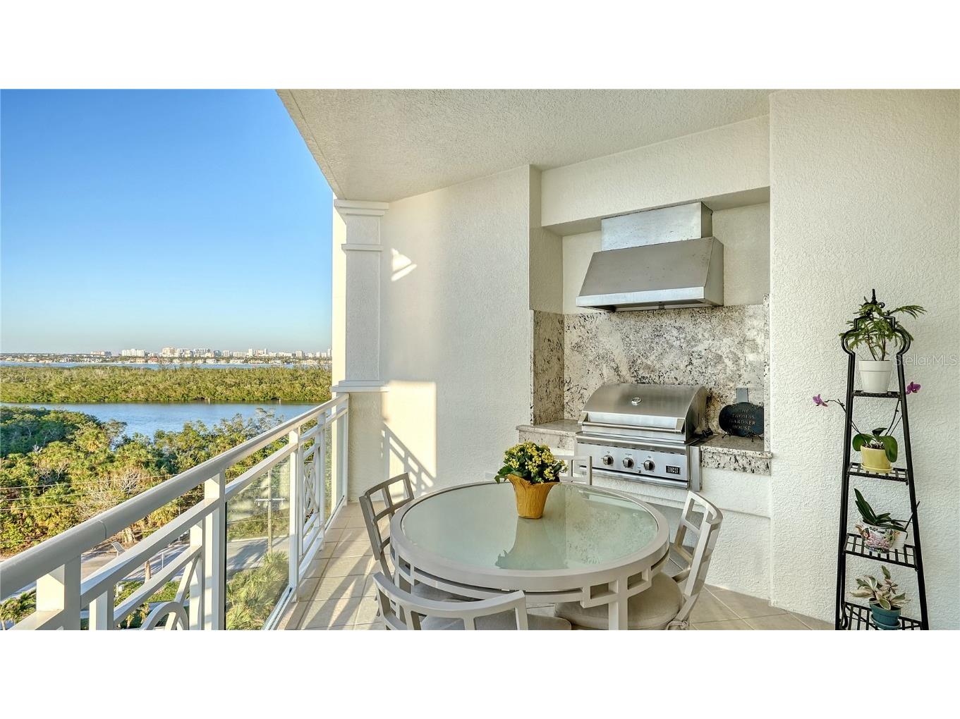 2050 Benjamin Franklin Drive #B704 Sarasota FL 34236 A4672363 image20