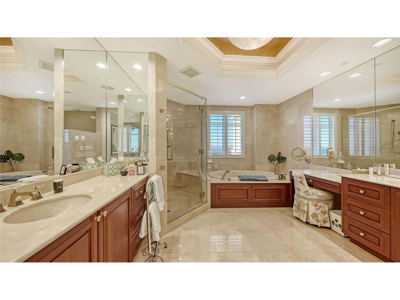 2050 Benjamin Franklin Drive #B704 Sarasota FL 34236 A4672363 image30