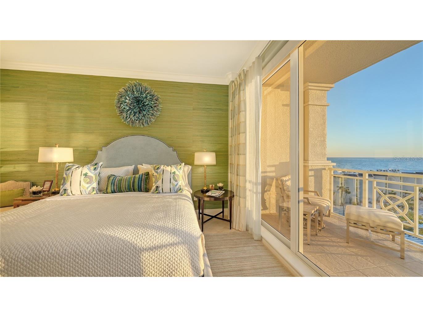 2050 Benjamin Franklin Drive #B704 Sarasota FL 34236 A4672363 image32