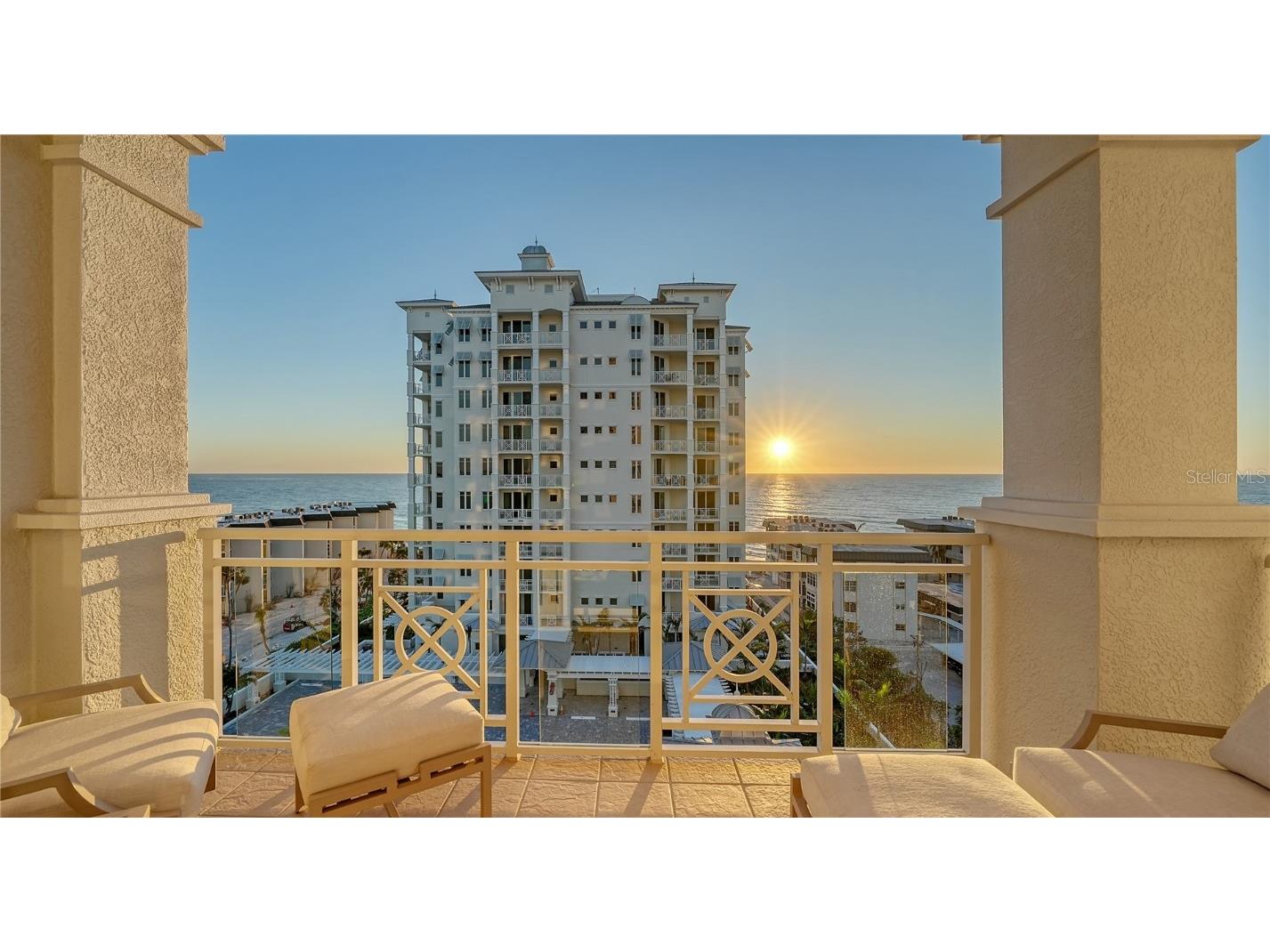 2050 Benjamin Franklin Drive #B704 Sarasota FL 34236 A4672363 image33