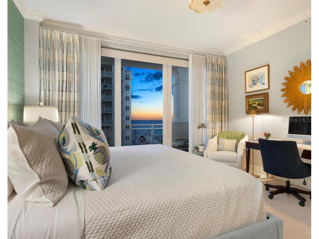 2050 Benjamin Franklin Drive #B704 Sarasota FL 34236 A4672363 image34