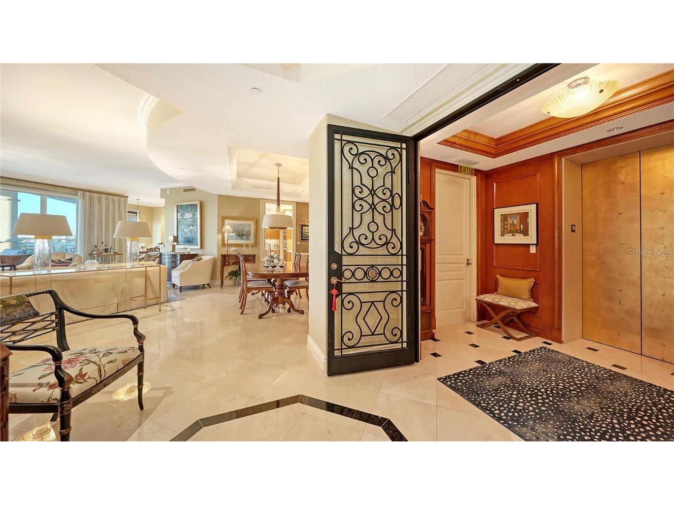 2050 Benjamin Franklin Drive #B704 Sarasota FL 34236 A4672363 image40