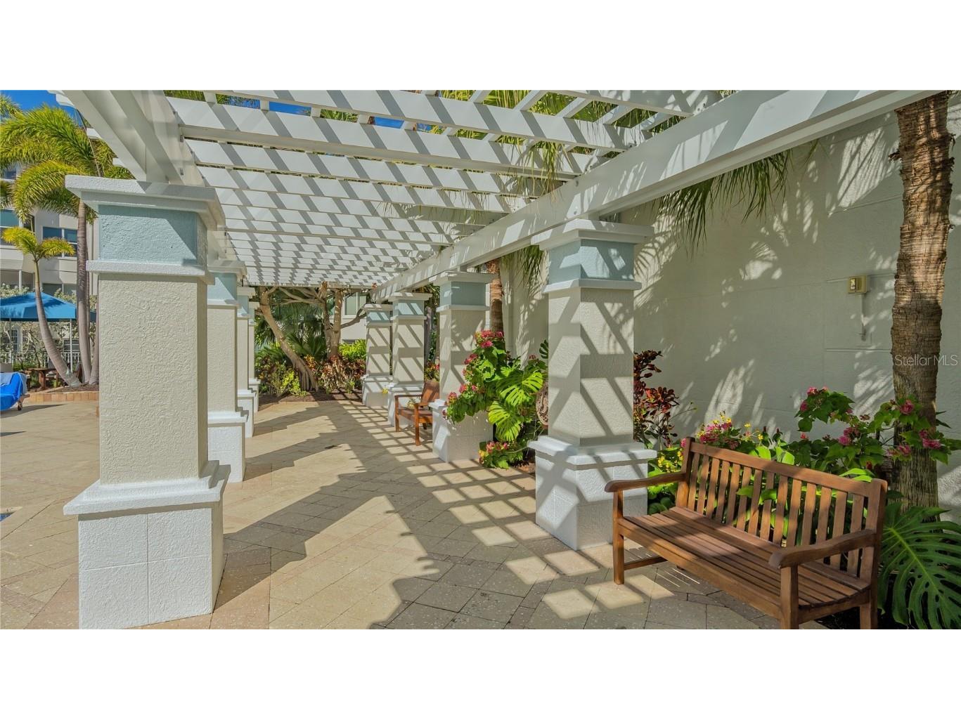 2050 Benjamin Franklin Drive #B704 Sarasota FL 34236 A4672363 image49