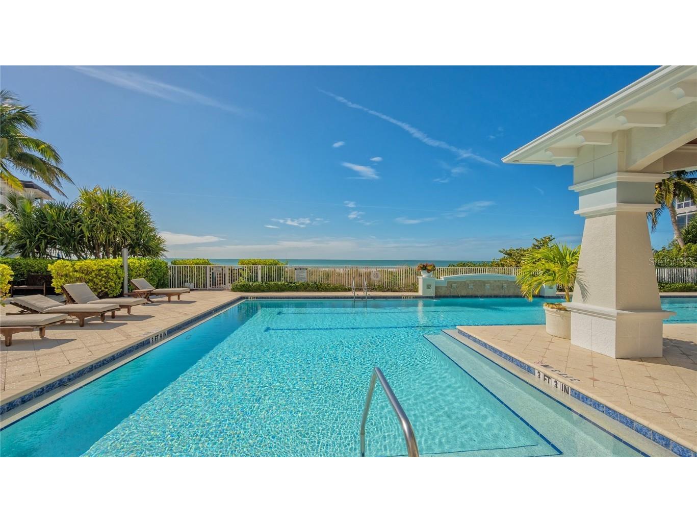 2050 Benjamin Franklin Drive #B704 Sarasota FL 34236 A4672363 image51