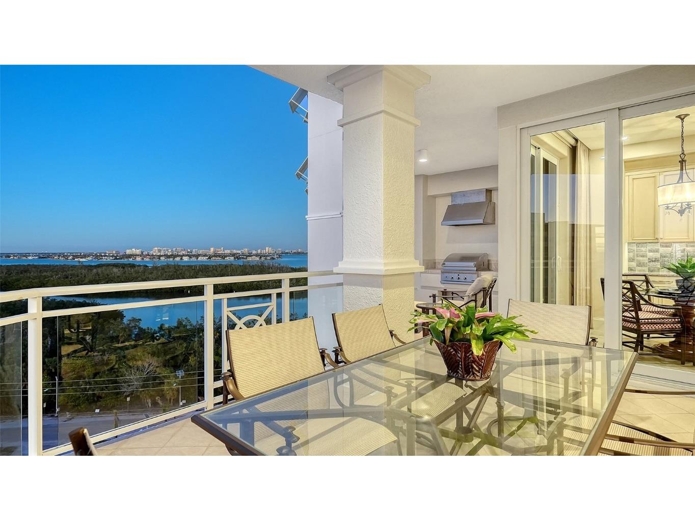 2050 Benjamin Franklin Drive #B904 Sarasota FL 34236 - GULF OF MEXICO / SARASOTA BAY A4630698 image1