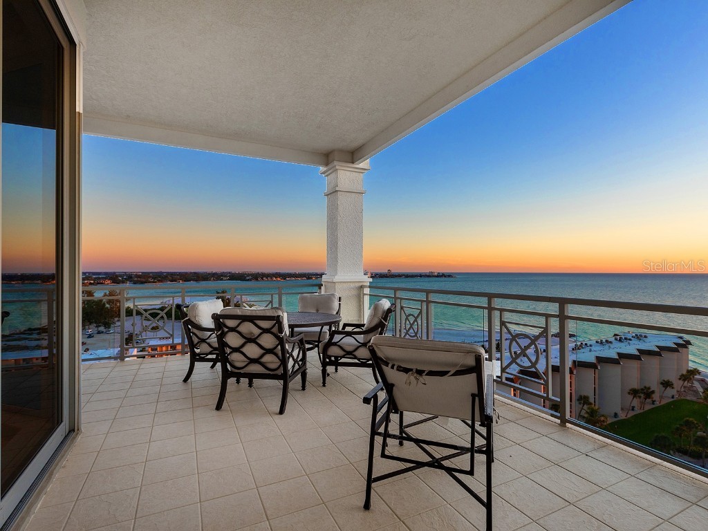 2050 Benjamin Franklin Drive #PH1102 Sarasota FL 34236 N6141427 image10