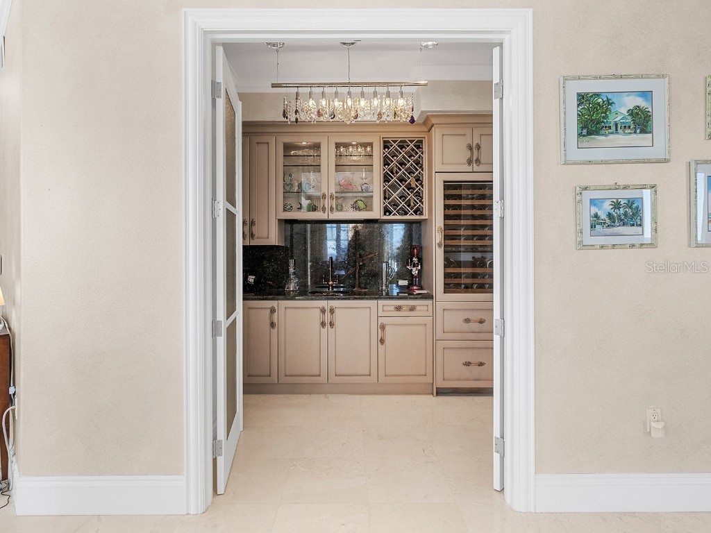 2050 Benjamin Franklin Drive #PH1102 Sarasota FL 34236 N6141427 image19