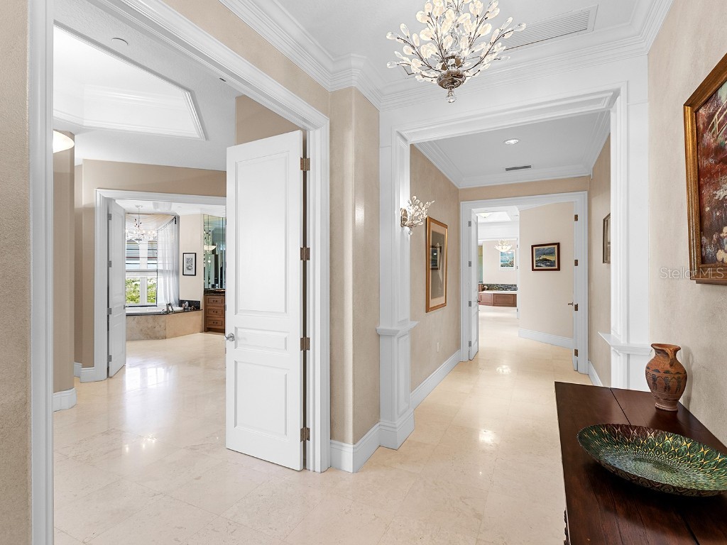 2050 Benjamin Franklin Drive #PH1102 Sarasota FL 34236 N6141427 image23