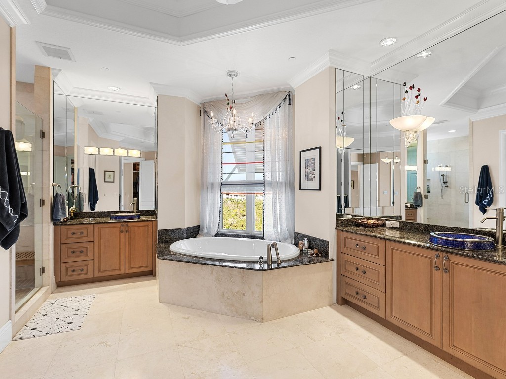 2050 Benjamin Franklin Drive #PH1102 Sarasota FL 34236 N6141427 image29