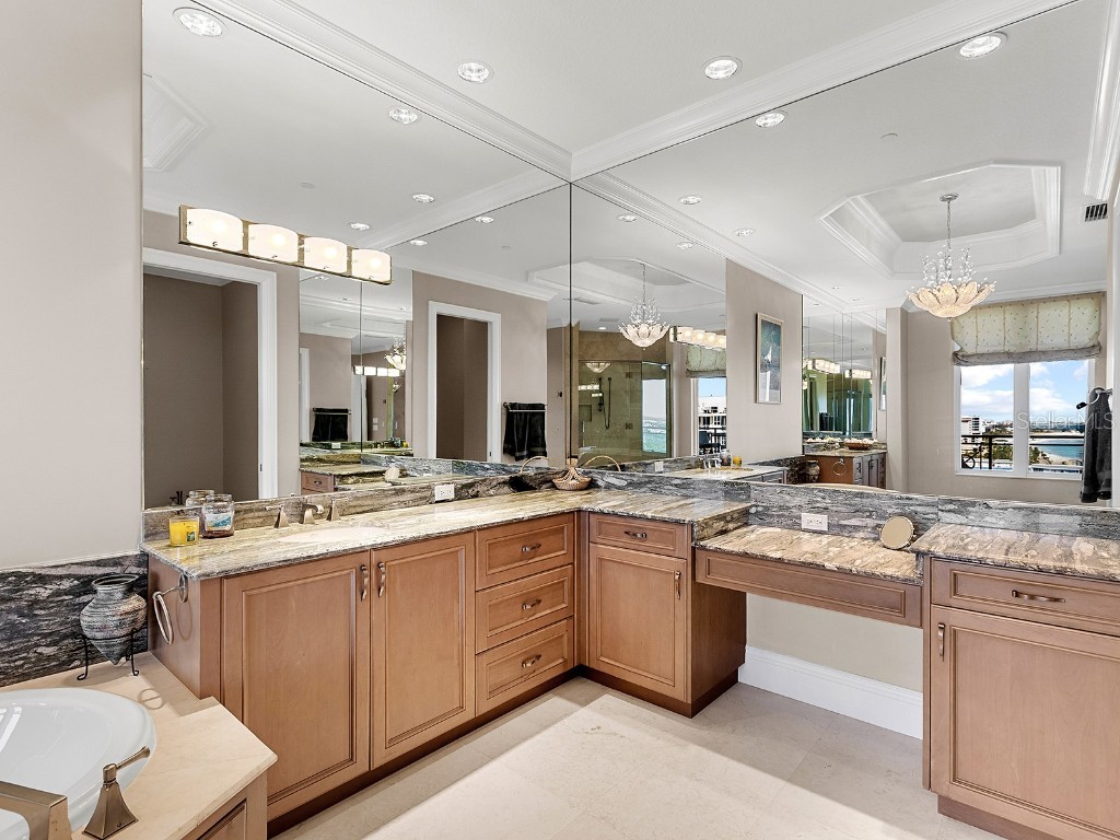 2050 Benjamin Franklin Drive #PH1102 Sarasota FL 34236 N6141427 image36