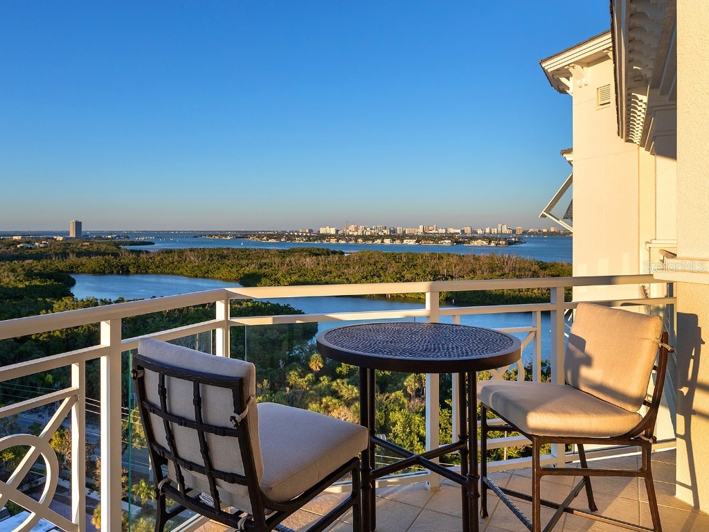 2050 Benjamin Franklin Drive #PH1102 Sarasota FL 34236 N6141427 image41