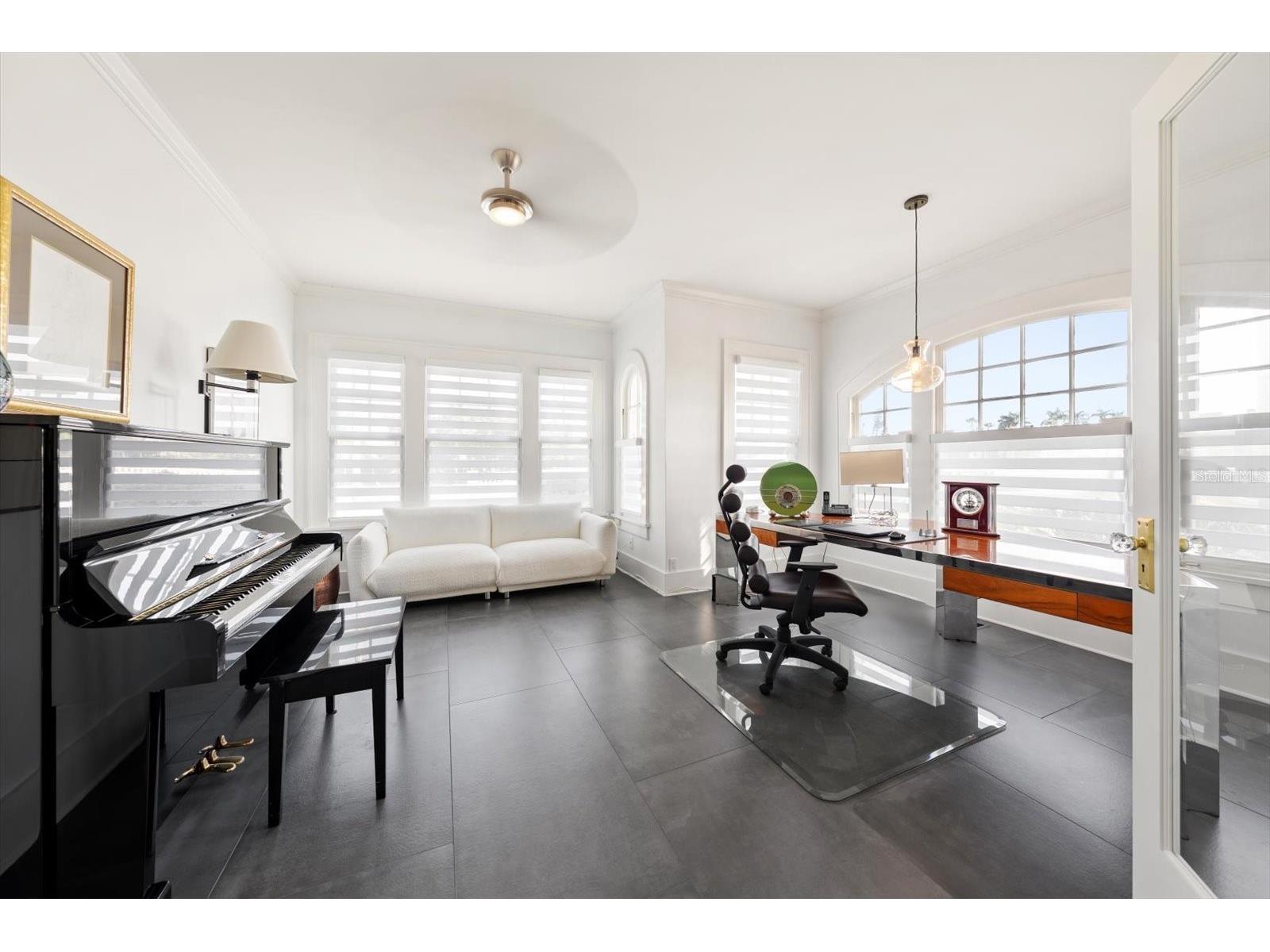 2050 Coffee Pot Boulevard NE Saint Petersburg FL 33704 - COFFEE POT BAYOU/TAMPA BAY TB8485425 image10