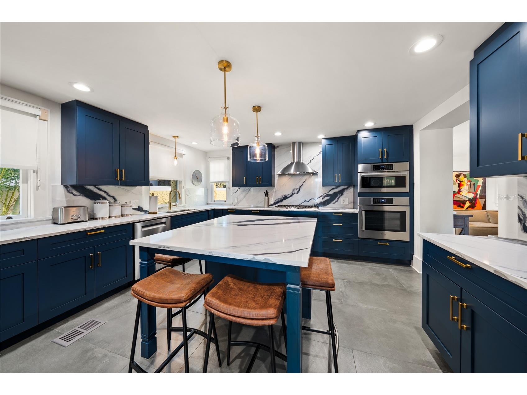 2050 Coffee Pot Boulevard NE Saint Petersburg FL 33704 - COFFEE POT BAYOU/TAMPA BAY TB8485425 image15