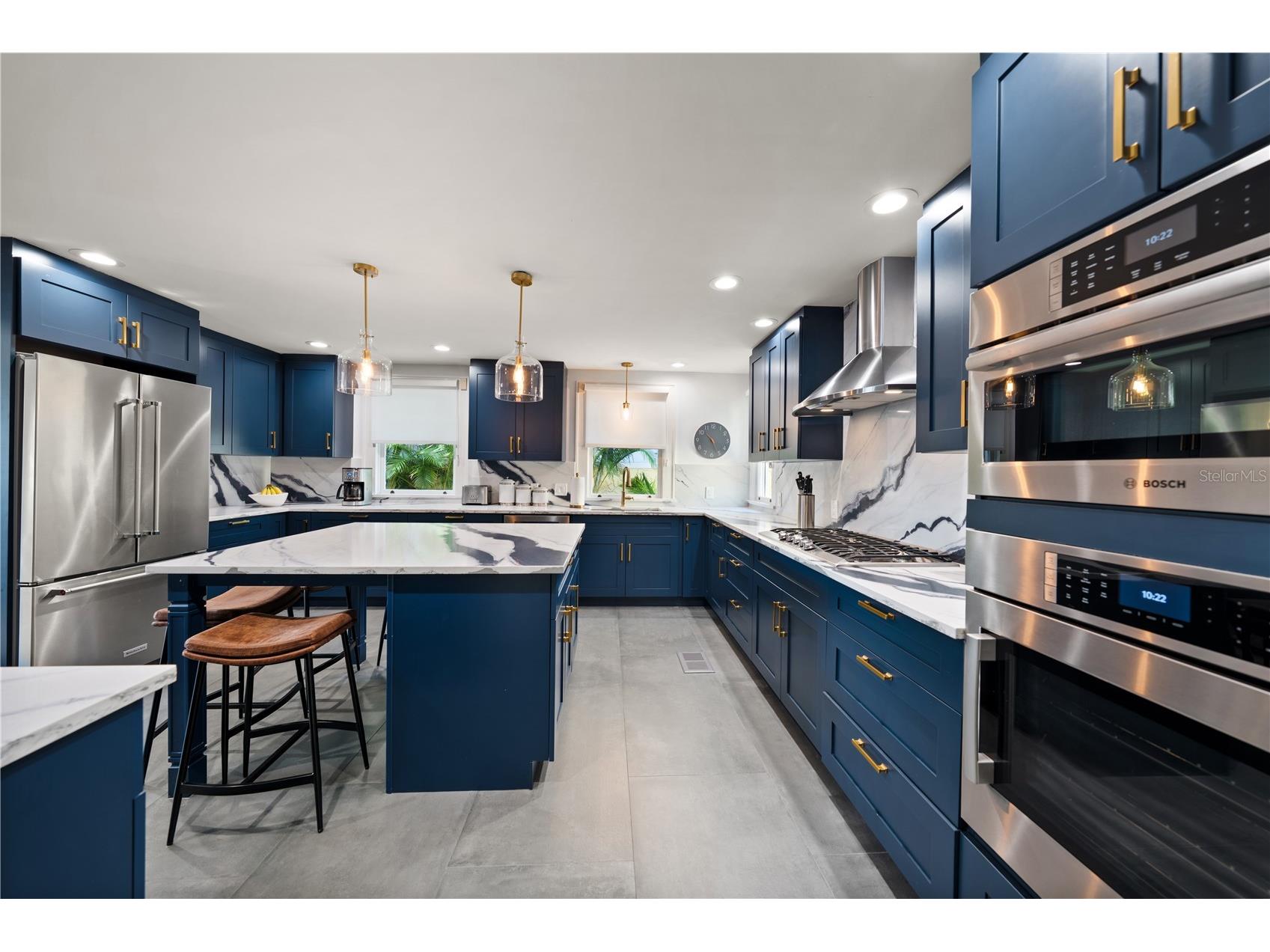 2050 Coffee Pot Boulevard NE Saint Petersburg FL 33704 - COFFEE POT BAYOU/TAMPA BAY TB8485425 image17